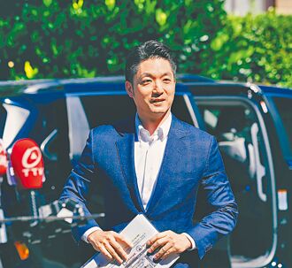 奔騰思潮》蔣萬安陪家人出國不行 陳菊長假領薪可以？（汪葛雷）