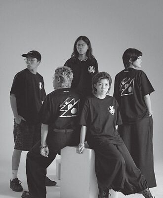 義民祭變身 黑令旗潮翻新北