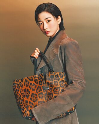 方效潾恬靜野性 切換自如