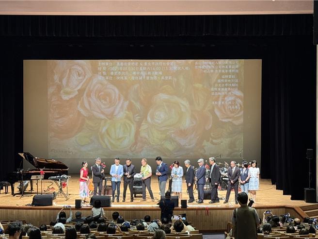 黄舒君谈及当时在加护病房时，靠着信念、信仰不断为自己打气，虽然经歷很痛苦，但要正面看待。（张珈瑄摄）