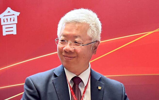 台新新光金控于29日举行首场法说会，总经理林维俊表示，7月24日完成合併后，首要条件是先完成子公司的合併。图／本报资料照片