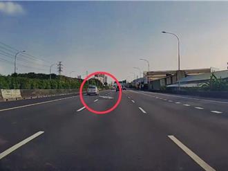 國道行駛突有鋁梯飛來　女駕駛尖叫閃躲警要追查