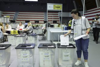 川普試圖改變選舉方式  要求投票必須出示身分證明