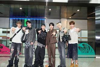 同台Stray Kids！SEVENTOEIGHT曝双方互动