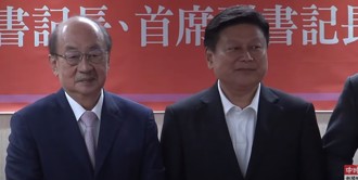 影》被問總召任期柯建銘親回一句 帶王義川現身藍黨團交接「遞橄欖枝」