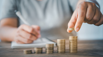 34岁提早退休！他10年后却崩溃重返职场 亲揭血泪教训