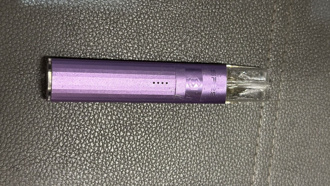 雙載騎士詭異自摔！　驚覺後座乘客竟邊騎邊吸「喪屍菸彈」