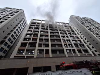 快訊》土城建案工地火警 濃煙猛竄！2工人受困8樓