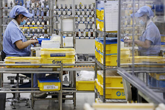 陸8月官方製造業PMI 遜預期