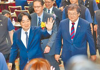 卸任前再挺中医 邱泰源讚护国产业