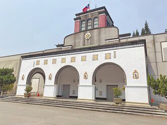 花蓮前監獄管理員 性侵少女判16年