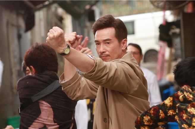 陈豪在《侠医》饰演文武双全的中医师，特别学习太极、推拿及古法射箭。（年代提供）