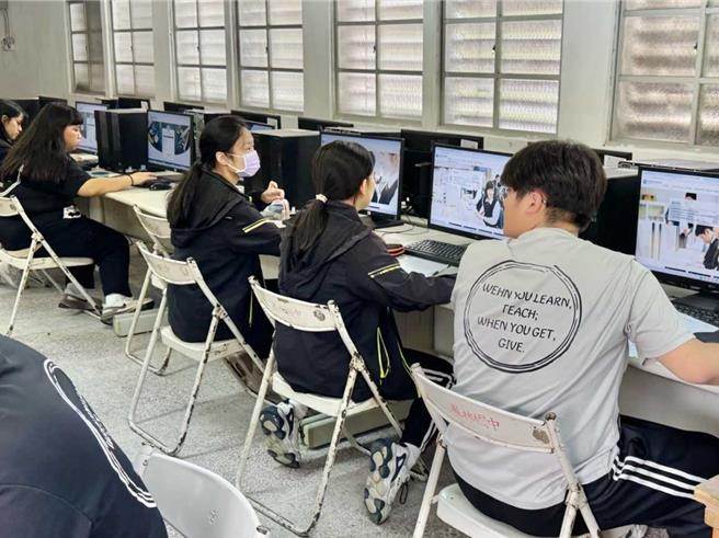 国教院针对九年级学生对新兴AI使用进行调查，发现近7成国中生具生成式AI使用经验。（国教院提供／林缙明台北传真）