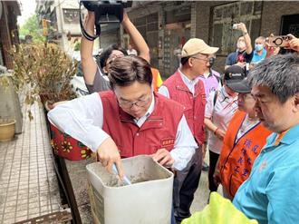 新北啟動大規模防治登革熱 劉和然親赴板橋環境巡查
