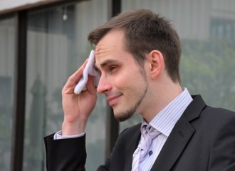 全球爆發情緒危機 研究：35°C高溫使人更負面！ 