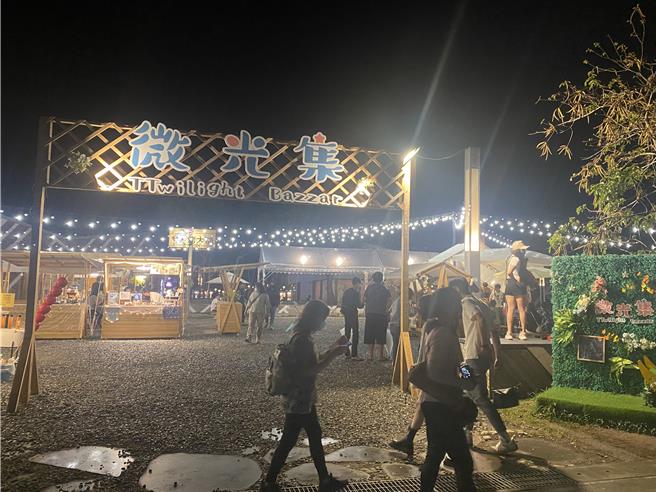 台東縣審計室指出，鐵花新聚落等觀光重點地區清潔維護廠商提交履約照片雷同。（蔡旻妤攝）