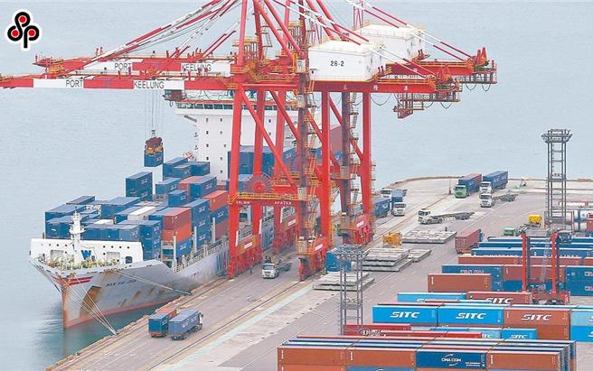 基隆关表示，今年上半年基隆关进口关税收入超过411亿元，约占全国关税收入的55％。（本报系资料照／张志康基隆传真）