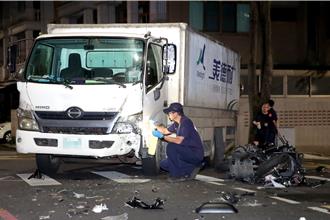 五股死亡车祸 19岁机车骑士迎面撞上左转货车不治