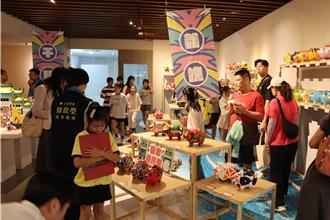 新竹義民文化祭不殺神豬 百隻彩繪小豬縣史館亮相