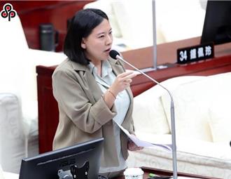 綠議員何孟樺子宮肌瘤術後休養   李四川送暖