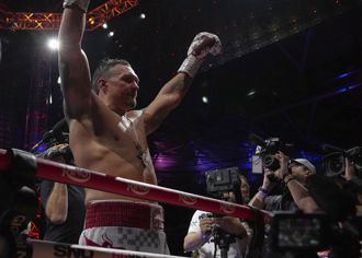 拳击》30秒跳舞影片惹祸？拳王乌席克遭WBO质疑扮伤避战