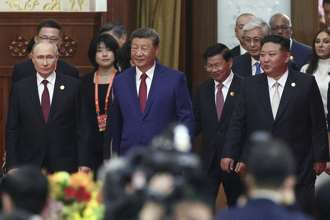 習近平出席抗日戰爭紀念招待會：中國是世界和平力量