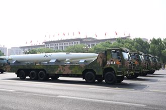 93閱兵》驚雷-1飛彈震撼登場  退將：「核三位一體」最後一塊拼圖拼上