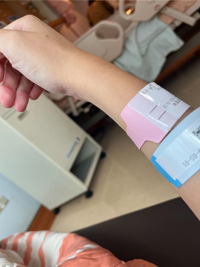 民進黨台北市議員何孟樺3日在臉書發文表示，因罹患子宮肌瘤決定接受手術根治並休養，並期待將來能以更健康的狀態，繼續陪伴大家。（摘自何孟樺臉書／徐佑昇台北傳真）