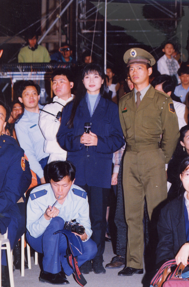 方季惟每每勞軍都深受國軍弟兄熱烈歡迎。（中時資料照）