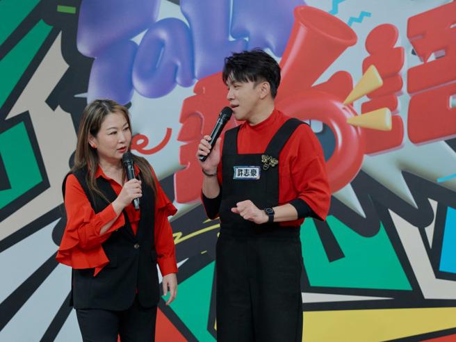 張秀卿（左）、許志豪是前同門，認識20年首度同框主持。（圖／公視台語台提供）