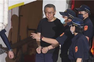 控訴遭民進黨抄家！柯文哲痛哭：押一年睡馬桶旁  陳佩琪落淚旁聽