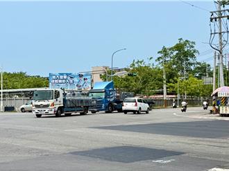 冈山道路补丁多！居民怒吼「龟裂、下陷」 市府允改善