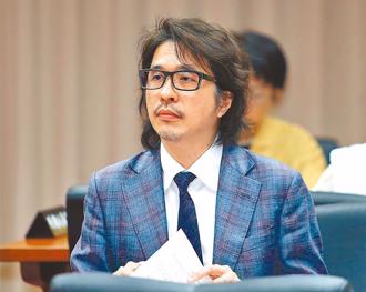 葉丙成風光回台大 校方國安等級保護 學生進教室要「雙卡認證」