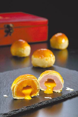 亚尼克生乳卷 蛋黄酥为灵感