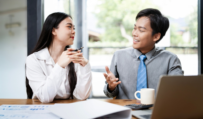 生肖马热情爽朗、善于沟通，能敏锐捕捉同事的困境并立即伸援。（示意图：Shutterstock／达志）