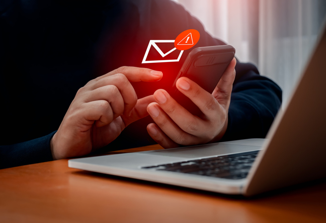 交通罰單催繳電子郵件是詐騙，逾600個假網站被下架。（示意圖，shutterstock／達志）