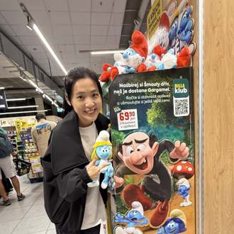 徐巧芯遊捷克超市「驚見柯總召」 合照曝光網全笑了