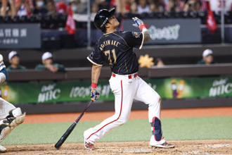 中職》林智勝引退賽首戰！選保送未敲安 2.6萬球迷掌聲中退場