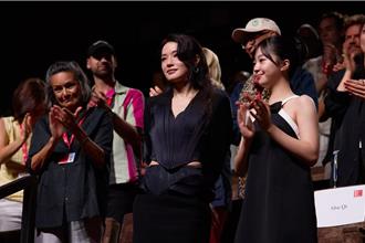 舒淇曝童年阴影「15岁离家出走」 爸爸酗酒、家暴往事拍成《女孩》