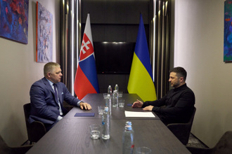 费佐与泽伦斯基会面  聚焦能源与石油管道问题