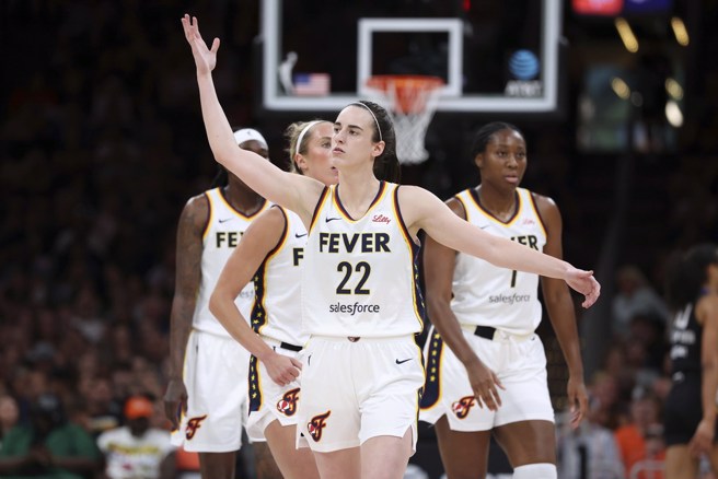 克拉克就在這場7月15日與太陽比賽最後一分鐘時受傷。(美聯社資料照)