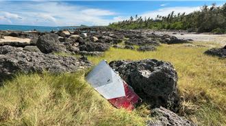 空軍勇鷹教練機墜海逾半年 副翼殘骸現蹤