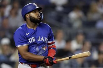 MLB》5億男貢獻4安 藍鳥美東爭霸打敗洋基