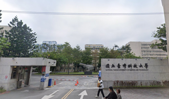 台科大學生雷射切割不慎起火　黑煙狂冒警消急灌救