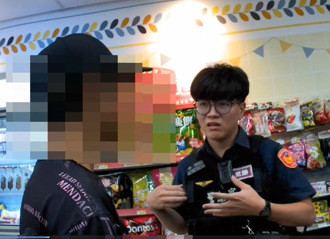 逃逸3897天！ 印尼移工「潜台10年」　却因「这个举动」露馅遭逮