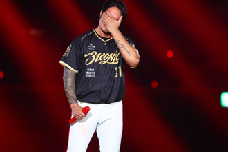 中職》感性告白另一半 林智勝引退儀式淚崩