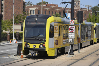 烏難民逃離戰火卻命喪美國！搭輕軌遭前科犯割頸殺害