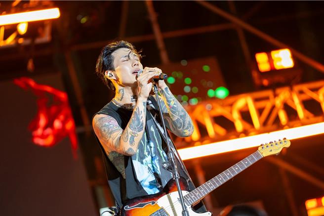 TRASH展現舞台魅力。（三立提供）