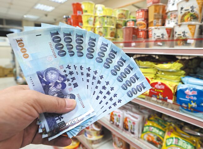 國民年金月投保金額明年可望調升！一般身份被保險人自付額將從1245元增加為1331元，給付也會同步增加。（本報資料照片）