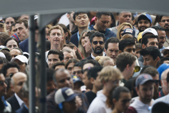 川普出席美網決賽  安檢耽誤數千球迷看球  場內歡呼噓聲交織